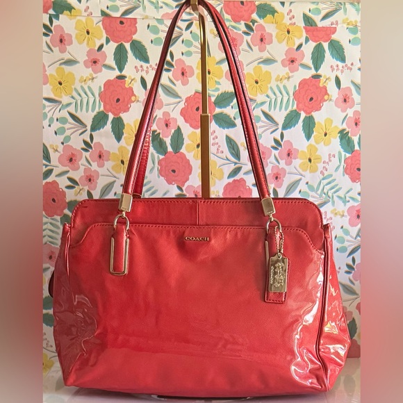 Coach Gallery Tote 29141 Red Patent Leather Shoulder Bag - Picture 1 of 13